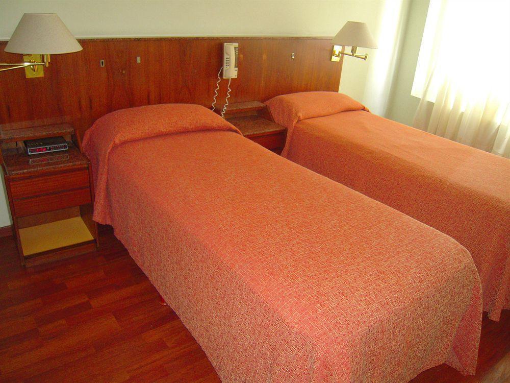 Ecuador Hotel Buenos Aires Exterior photo